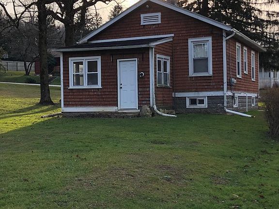 3rd image of 25 Linden St