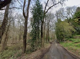 9462 Dell Rd, Forestville, CA 95436