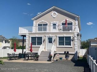 207 Arnold Ave, Point Pleasant Beach, NJ 08742