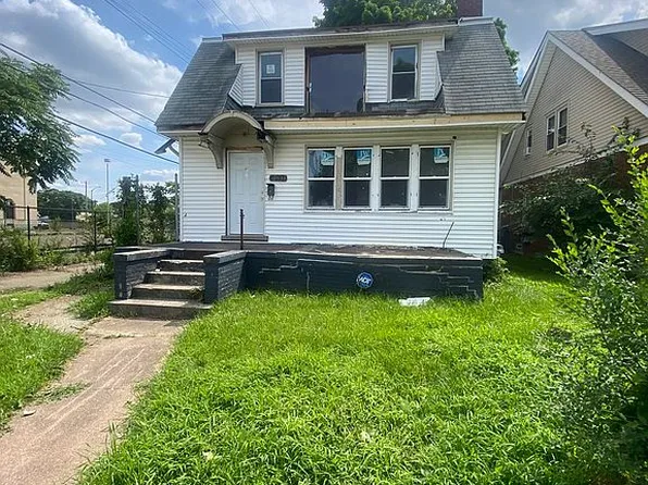 16938 Santa Rosa Dr, Detroit, MI 48221