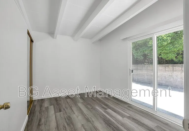 1588 Ridgecrest Rd — Photo 16