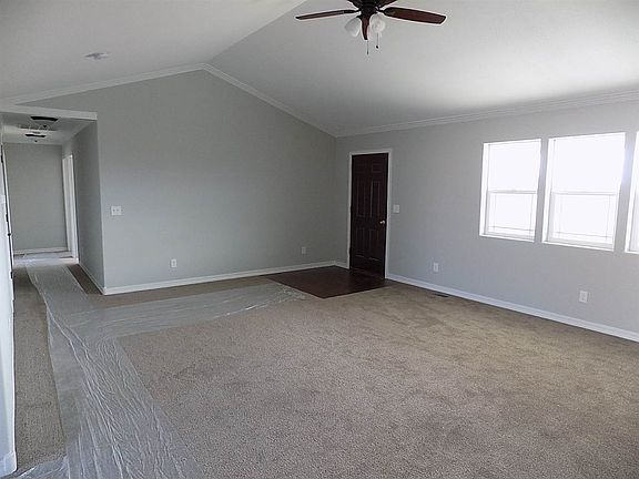 5th image of 302 Antelope Ln