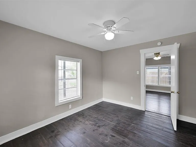 4208 Delhi St — Photo 31