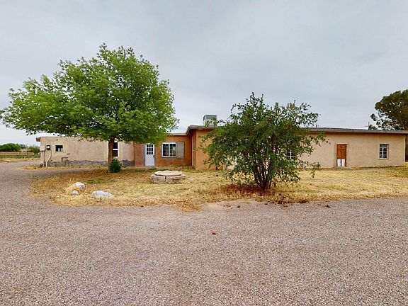 2nd image of 3206 Maese Ln