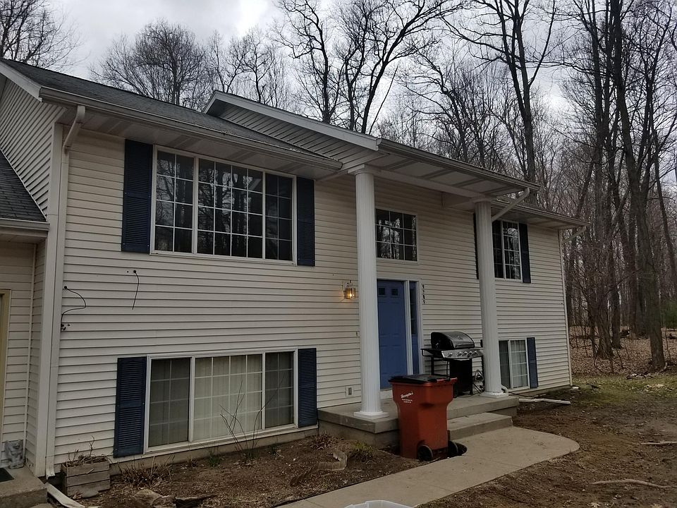 1st image of 9389 Edgerton Ave NE