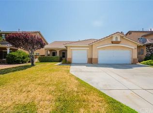12601 Sunglow Ln, Victorville, CA 92392