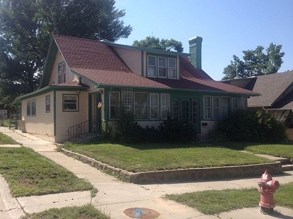 5th image of 410 Warren Ave