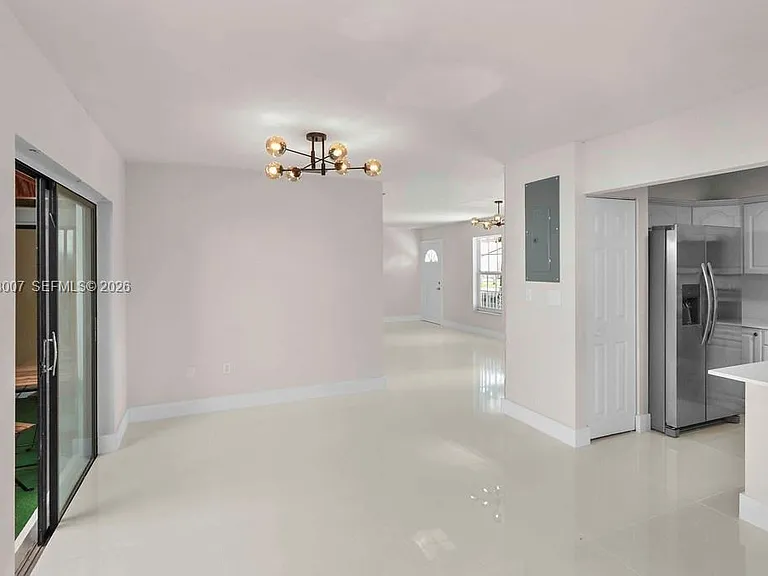 6330 SW 135th Ave — Photo 5