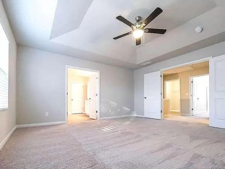 228 N Fortune Way — Photo 16