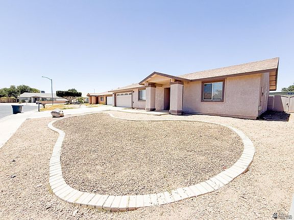 2nd image of 3016 W 24th Pl