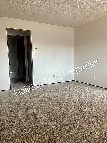 422 East Bay — Photo 19