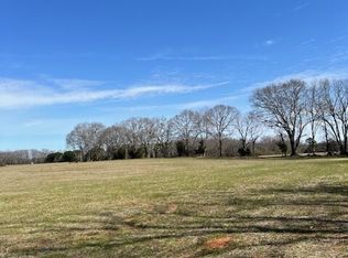 1042 Woodlawn Rd, Mansfield, GA 30055