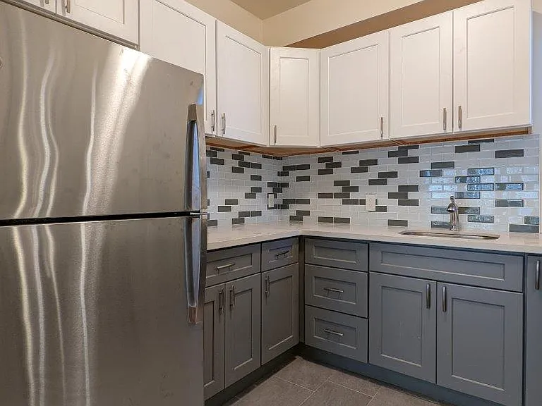 2423 Blake Street — Photo 30