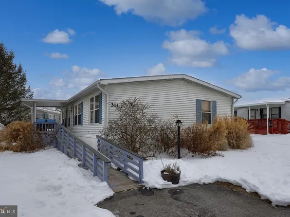 203 Thrush Ct N, Lancaster, PA 17603