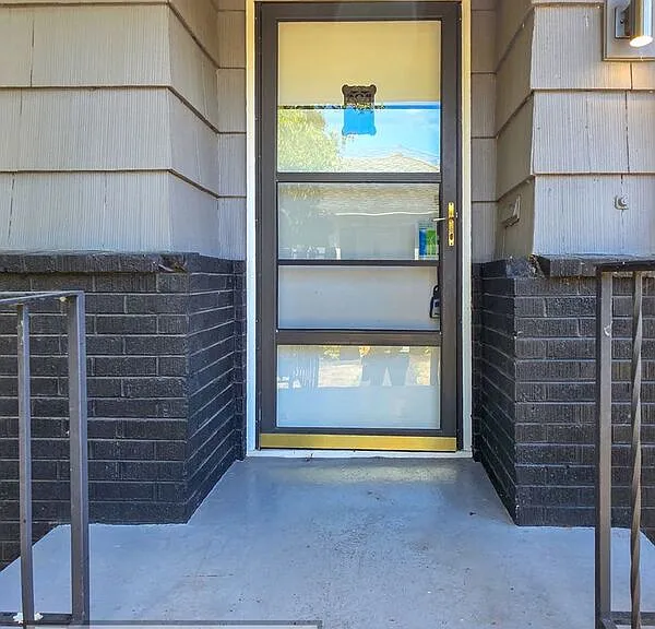 5725 N Montana Ave — Photo 2