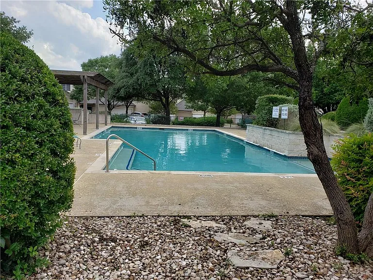2100 Pipers Field Dr #46 — Photo 23