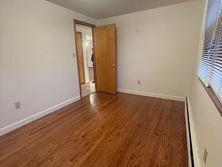 250 Oakland Ave — Photo 14