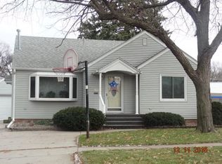 922 Webster Ave, Hastings, NE 68901