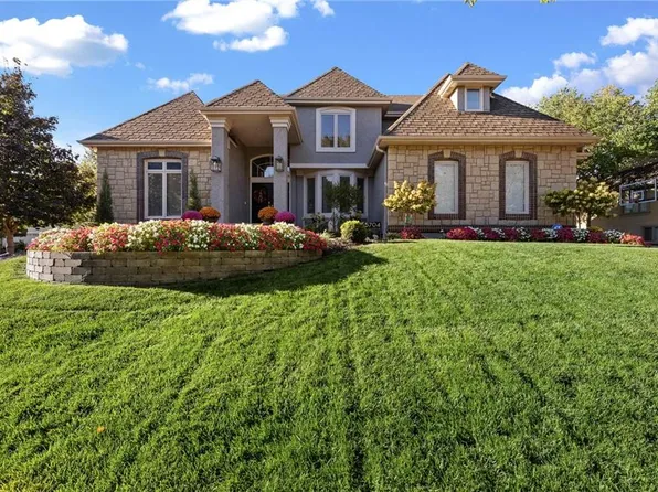 5704 W 148th Ter, Overland Park, KS 66223