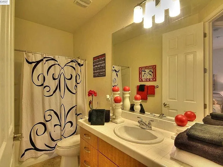 6529 Bantry Bay St — Photo 15
