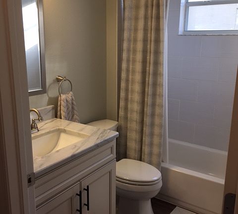 3rd image of 10517 Brentford Dr