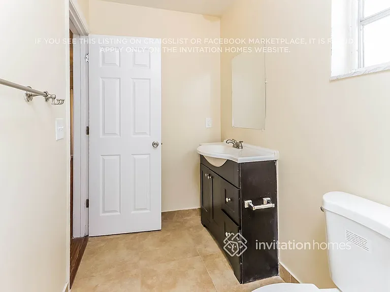 1154 SW 27th Ave — Photo 14