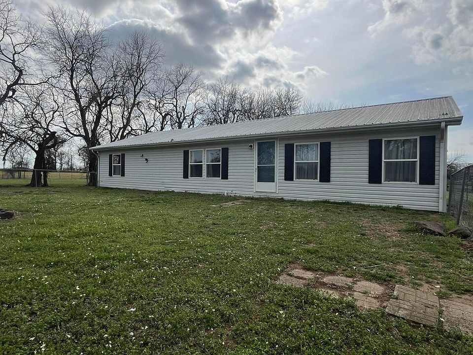 1st image of 3325 SW Center Rd