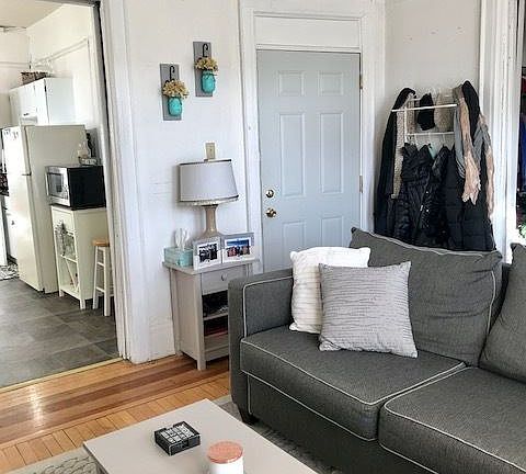5th image of 1227 N Milwaukee St APT 21