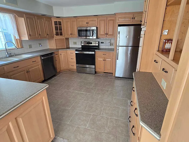 645 Wye Rd — Photo 12