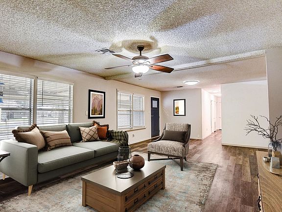 3rd image of 1803 Bluebonnet Lane