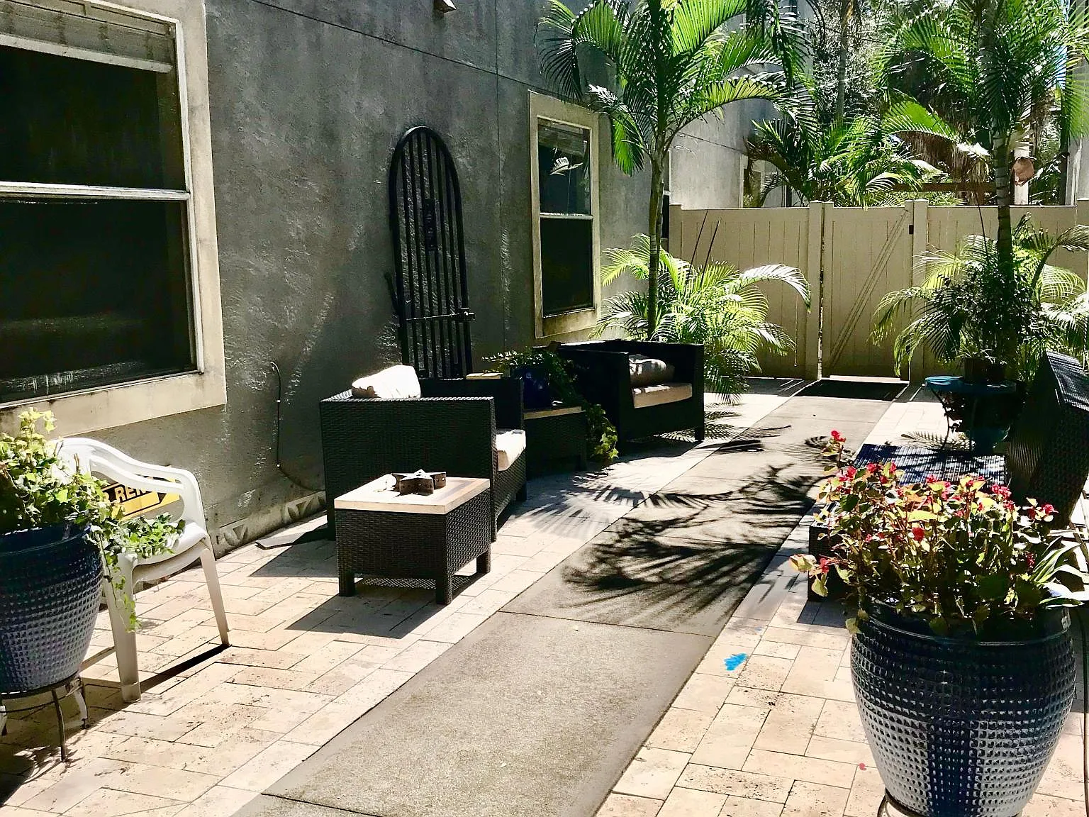2 bed, 1200 sqft, $2,050 — Photo 2