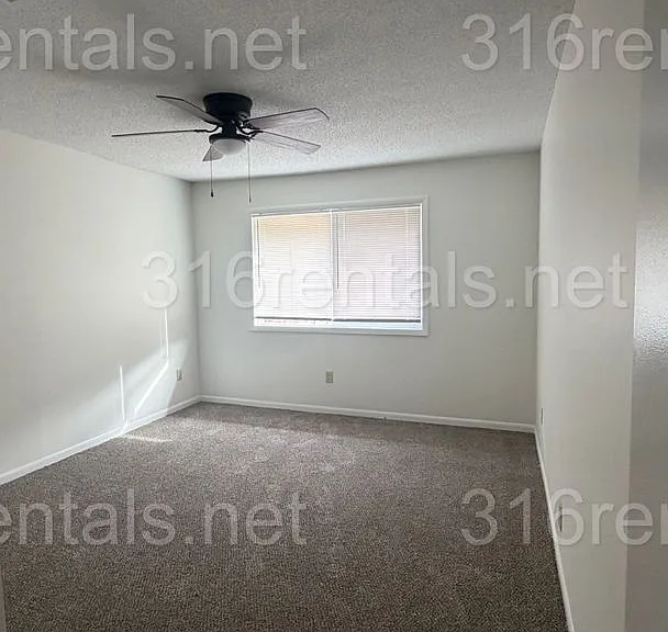 $700 - Bailey Court Apartments - Newly Renovated 2 Bedroom, 1.5 Bathroom! — Photo 6