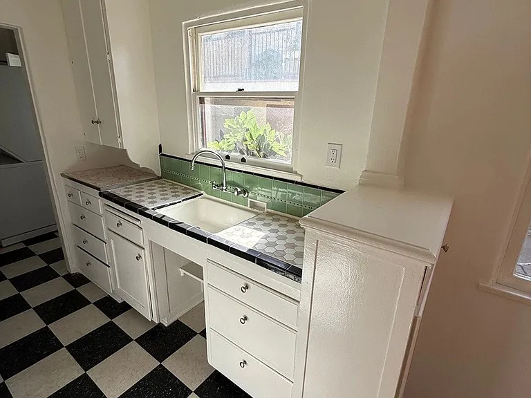 828 1/2 Maltman Ave #828-1/2 — Photo 12