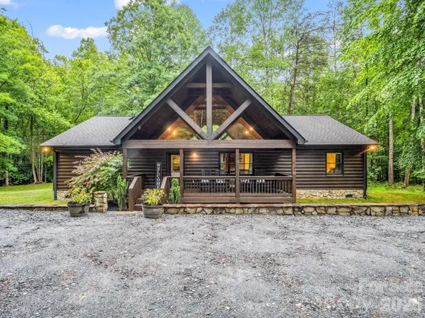124 Golden Creek Trl, Union Mills, NC 28167