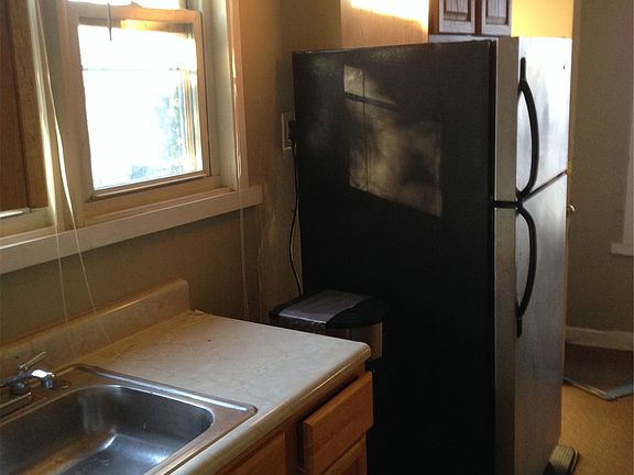 2nd image of 37 Princeton St
