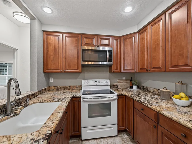 108 Norris Canyon Pl #D — Photo 6