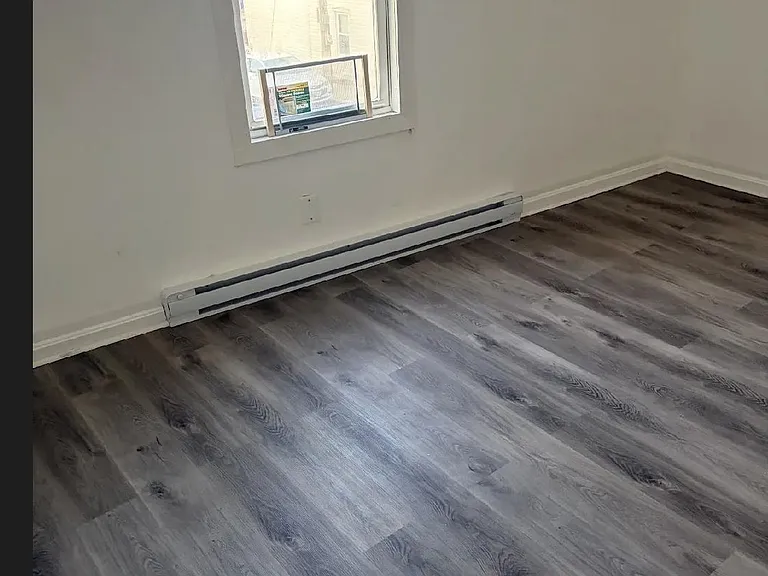 245 Winter St — Photo 6