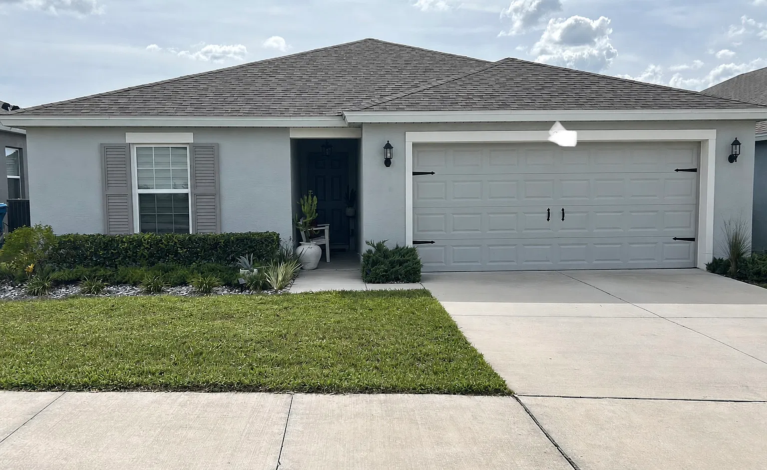 4 bed, 1600 sqft, $2,700 — Photo 1