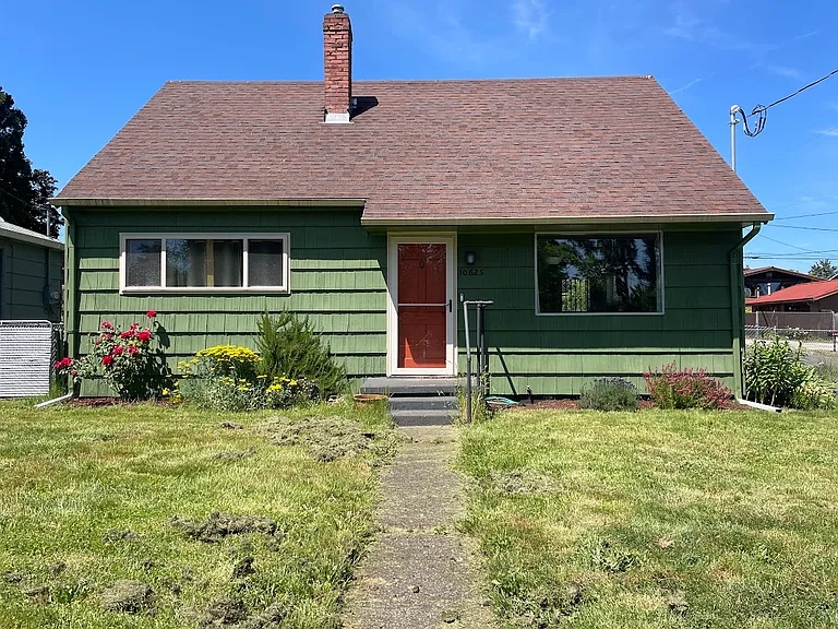 10625 SE Boise St — Photo 1