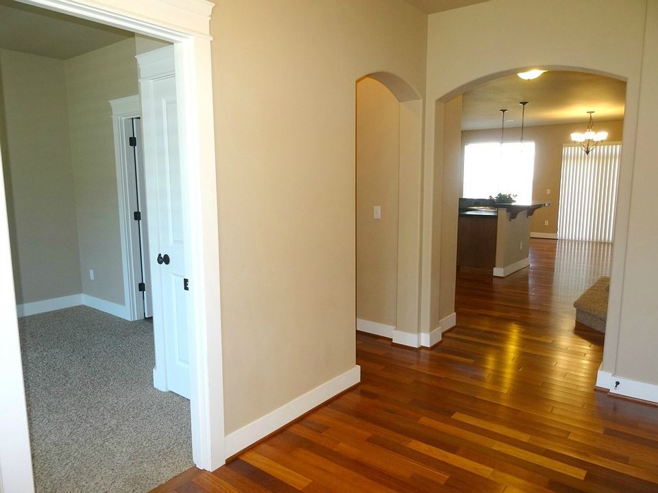 1st image of 4427 Logan Dr NE
