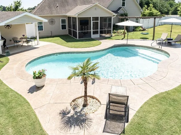 27 Kyndallee Ln, Garner, NC 27529