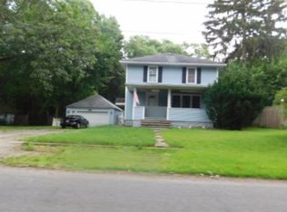 55348 Moss Rd, South Bend, IN 46628