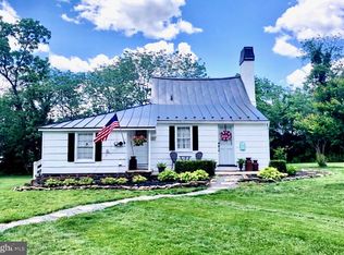 6745 Fayette St, Haymarket, VA 20169