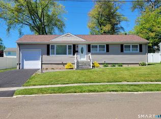 30 Springdale Ave, Stratford, CT 06614