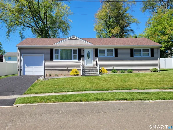 30 Springdale Avenue, Stratford, CT 06614