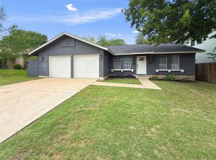 800 Huntingdon Pl, Austin, TX 78745