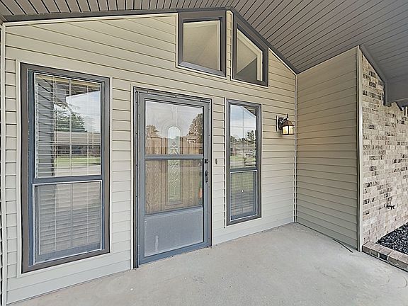 2nd image of 10429 Glascow Dr