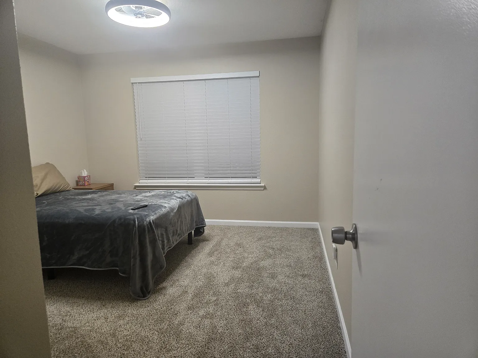 3 bed, 1392 sqft, $495 — Photo 1
