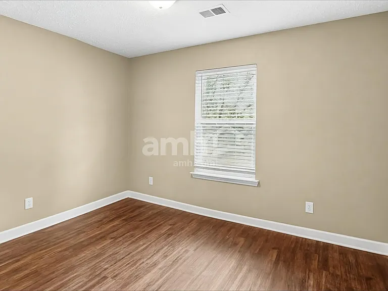 2310 Devonshire Dr — Photo 15