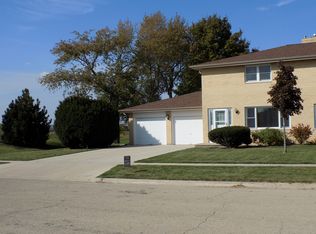 509 Conlin Ave, Sycamore, IL 60178